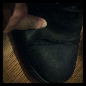 SOREL BOOTS 8.5 with a rip bought from harleyxxoo